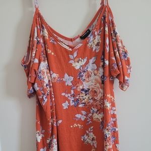 Very pretty super soft cold shoulder blouse